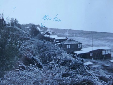 OVER STRANDEN 15, Raskens. Udsigt til stranden. Forest i billedet Ved Stranden 12, Swell.jpg